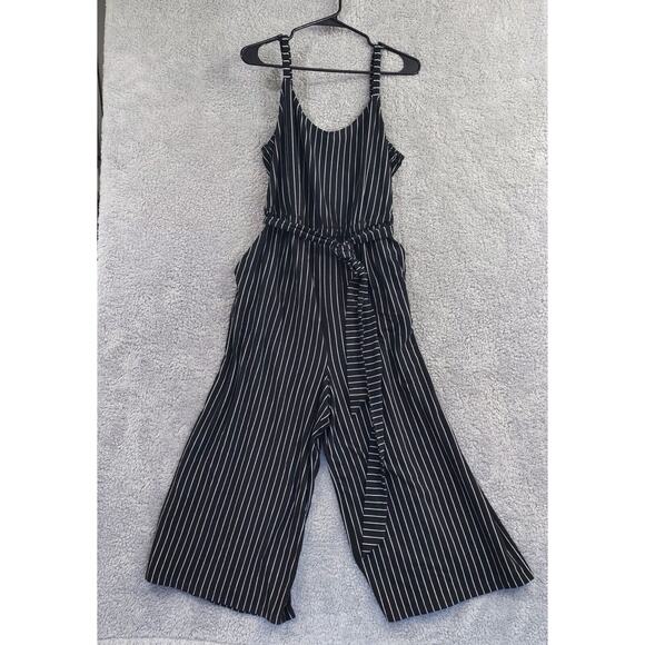 Torrid Size 1 Stretch Soft Stripe Tie Waist Jersey Crop Jumpsuit Black White NEW - Picture 2 of 13